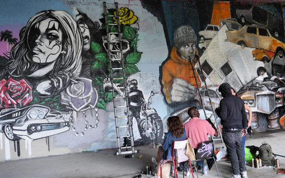 Fresque murale Spot13