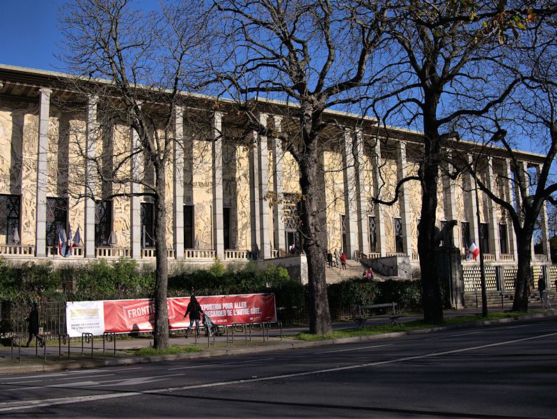 Palais Porte Doree
